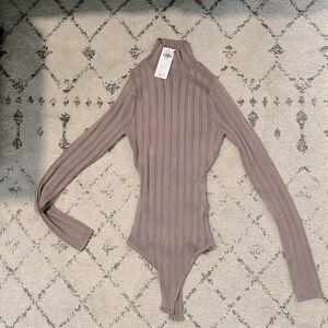 NWT Abercrombie ribbed turtleneck sweater bodysuit xs